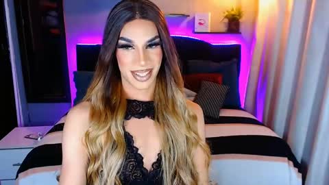 Snapshot of camila_hoottie chatting on January 2025 03:04:02 AM Camila online show from January 2025 03:04:02 AM