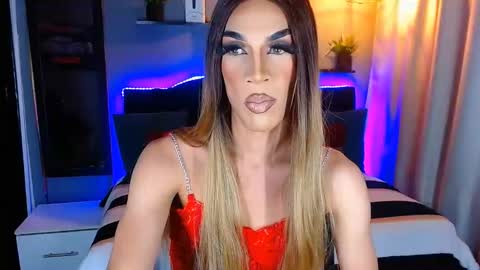 Snapshot of camila_hoottie chatting on February 2025 03:08:02 AM Camila online show from February 2025 03:08:02 AM