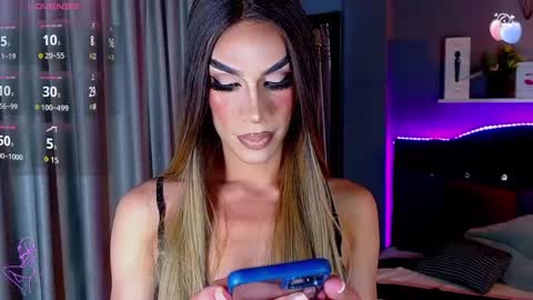 Snapshot of camila_hoottie chatting on February 2025 03:37:01 AM Camila online show from February 2025 03:37:01 AM