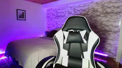 Snapshot of camila_iroose chatting on April 2026 01:14:02 AM Camila Roose online show from April 2026 01:14:02 AM