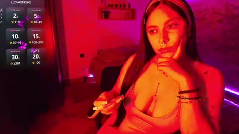 Snapshot of camila_iroose chatting on July 2026 11:31:01 PM Camila Roose online show from July 2026 11:31:01 PM