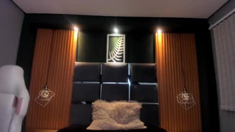 camila_martinez9 online show from January 2025 03:57:02 PM