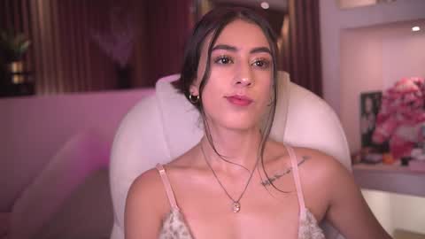 camila_martinez9 online show from September 2025 11:45:01 AM