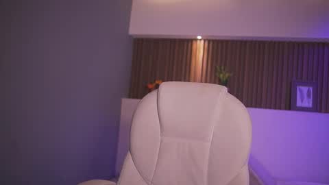 camila_martinez9 online show from November 2025 11:42:02 AM