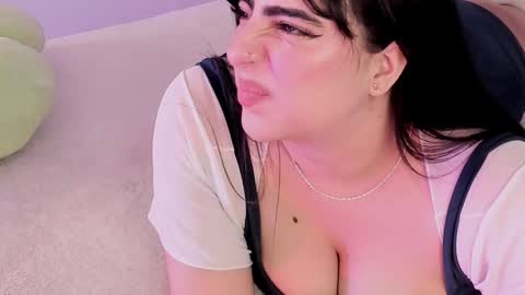 Snapshot of camila_matinez_ chatting on November 2025 01:04:02 AM Camila online show from November 2025 01:04:02 AM