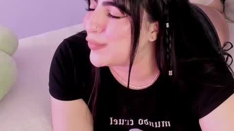 Snapshot of camila_matinez_ chatting on November 2025 01:06:01 AM Camila online show from November 2025 01:06:01 AM