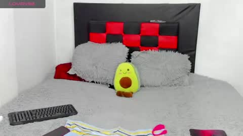 Snapshot of camila_valenciia_ chatting on June 2026 09:38:02 PM Camila online show from June 2026 09:38:02 PM