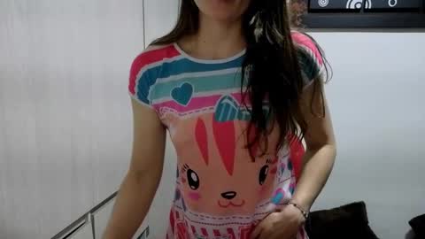 Camila ventura online show from November 2025 04:33:01 AM