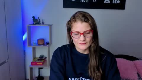 Camila ventura online show from November 2025 07:57:02 PM