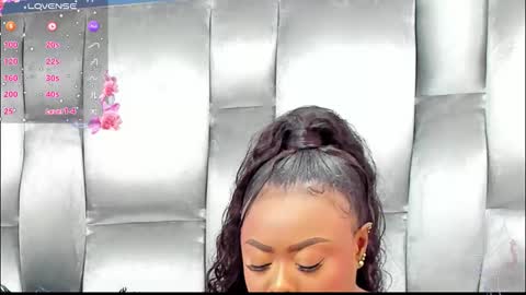 Snapshot of camilabenitezz chatting on March 2026 10:40:02 AM camila benitez online show from March 2026 10:40:02 AM