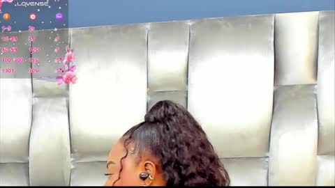 Snapshot of camilabenitezz chatting on April 2026 11:55:02 AM camila benitez online show from April 2026 11:55:02 AM