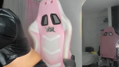 Snapshot of camilagomez_ch chatting on December 2024 03:25:02 PM camilagomez_ch online show from December 2024 03:25:02 PM