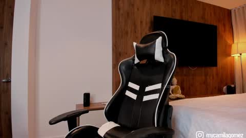 Snapshot of camilagomezz chatting on November 2025 12:10:01 AM Camila online show from November 2025 12:10:01 AM