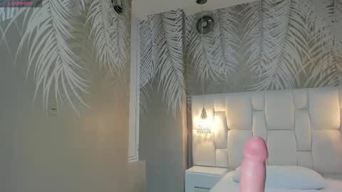 Camila  online show from December 2025 02:27:01 AM