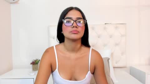 Snapshot of camilarosses chatting on November 2025 11:21:02 AM camilarosses online show from November 2025 11:21:02 AM