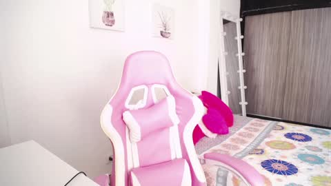 X IGcamiryan01 online show from December 2024 07:22:01 PM