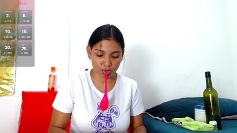 Camila online show from December 2024 04:47:02 PM