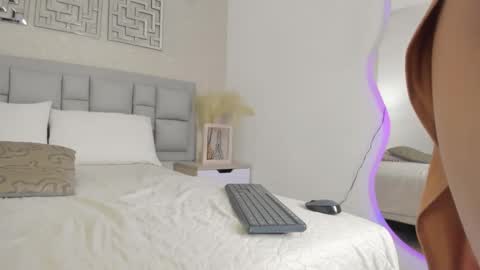 camile carter online show from February 2026 08:07:01 PM