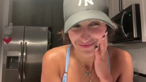 camiliakxoxo online show from March 2025 12:32:01 AM