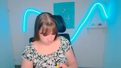 Snapshot of camilla_body chatting on May 2026 11:16:02 AM Camilla online show from May 2026 11:16:02 AM