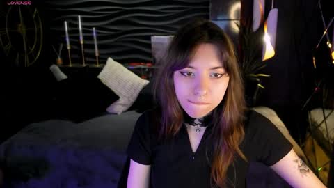 Camilla online show from April 2026 06:25:02 AM