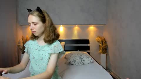 Camilla online show from September 2025 12:36:02 AM