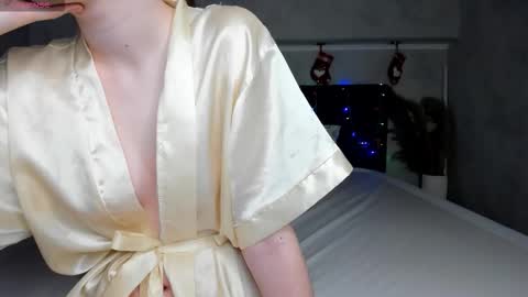 Camilla online show from December 2025 01:10:01 AM