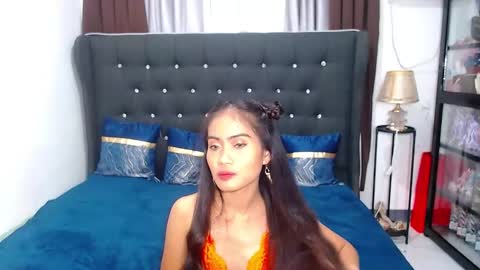 Snapshot of camilla_morena chatting on January 2025 09:12:01 AM camilla_morena online show from January 2025 09:12:01 AM