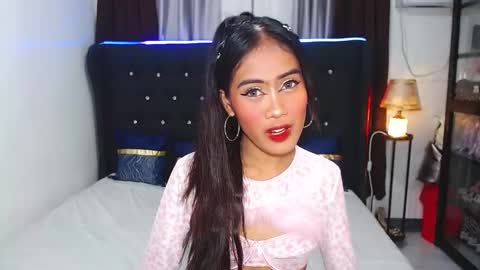 Snapshot of camilla_morena chatting on February 2025 05:13:01 AM camilla_morena online show from February 2025 05:13:01 AM