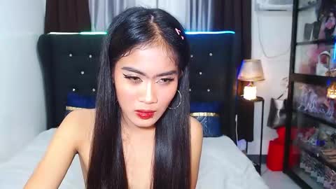 Snapshot of camilla_morena chatting on March 2025 08:56:02 AM camilla_morena online show from March 2025 08:56:02 AM