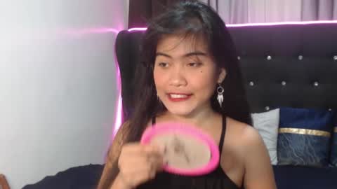 Snapshot of camilla_morena chatting on October 2025 05:25:01 AM camilla_morena online show from October 2025 05:25:01 AM