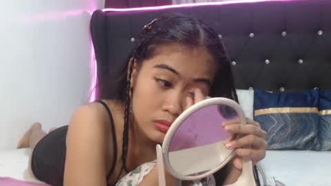 Snapshot of camilla_morena chatting on November 2025 12:43:02 AM camilla_morena online show from November 2025 12:43:02 AM