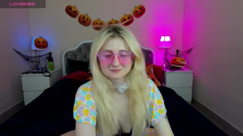 camilladreamer online show from October 2025 03:13:01 PM