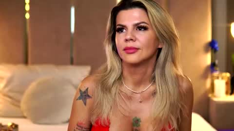 Camy online show from December 2025 01:16:01 PM