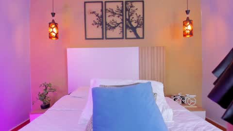 Snapshot of camille_lynn chatting on December 2024 04:59:02 AM Camille Lynn online show from December 2024 04:59:02 AM