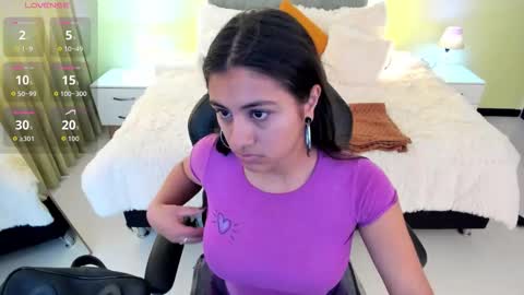 Snapshot of camille_olsen_ chatting on October 2025 11:44:02 AM Camille online show from October 2025 11:44:02 AM