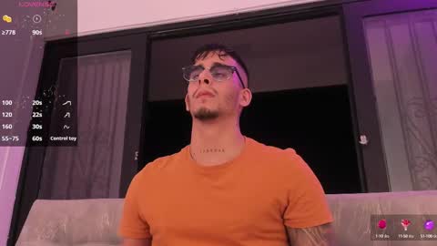   INDEPENDENT MODEL online show from February 2025 05:03:02 AM