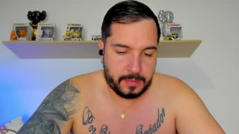 camilo_restrepo21 online show from June 2026 12:13:02 AM