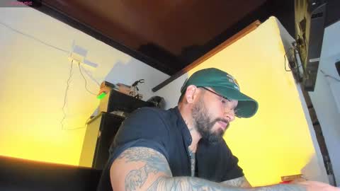 Snapshot of camilomayer chatting on September 2025 03:13:01 PM Camilo online show from September 2025 03:13:01 PM