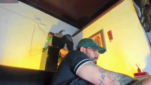 Snapshot of camilomayer chatting on November 2025 04:06:01 PM Camilo online show from November 2025 04:06:01 PM