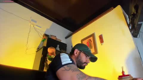 Snapshot of camilomayer chatting on November 2025 02:28:01 PM Camilo online show from November 2025 02:28:01 PM