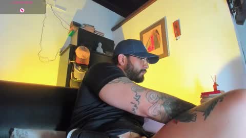 Snapshot of camilomayer chatting on November 2025 04:09:02 PM Camilo online show from November 2025 04:09:02 PM