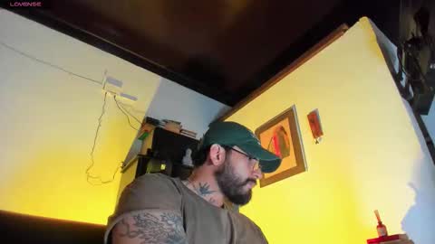 Snapshot of camilomayer chatting on December 2025 10:42:01 AM Camilo online show from December 2025 10:42:01 AM