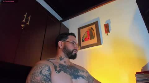 Snapshot of camilomayer chatting on May 2026 02:45:01 PM Camilo online show from May 2026 02:45:01 PM