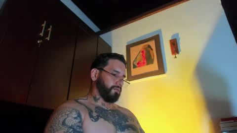 Snapshot of camilomayer chatting on May 2026 04:35:01 PM Camilo online show from May 2026 04:35:01 PM