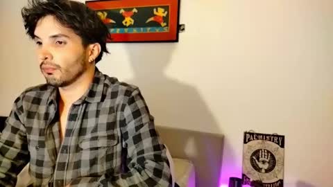 Snapshot of camilosaennz chatting on November 2025 06:08:01 AM camilo online show from November 2025 06:08:01 AM