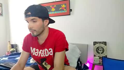 Snapshot of camilosaennz chatting on November 2025 06:23:02 PM camilo online show from November 2025 06:23:02 PM