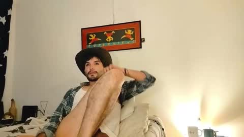 Snapshot of camilosaennz chatting on November 2025 06:25:02 AM camilo online show from November 2025 06:25:02 AM