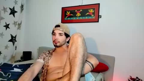 Snapshot of camilosaennz chatting on December 2025 01:54:01 AM camilo online show from December 2025 01:54:01 AM