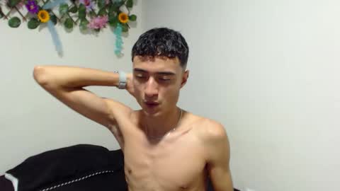 Snapshot of camiloyw2 chatting on February 2026 02:10:02 AM CAMILO online show from February 2026 02:10:02 AM